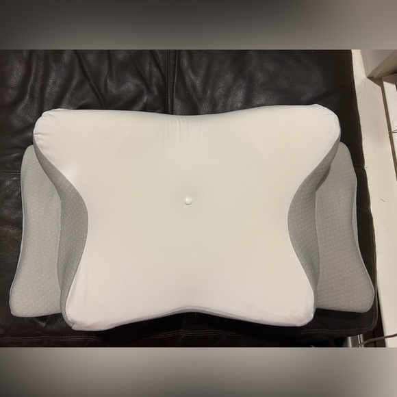 Cozyplayer Ultra Pain Relief Cooling Pillow for Neck Support - Picture 2 of 6